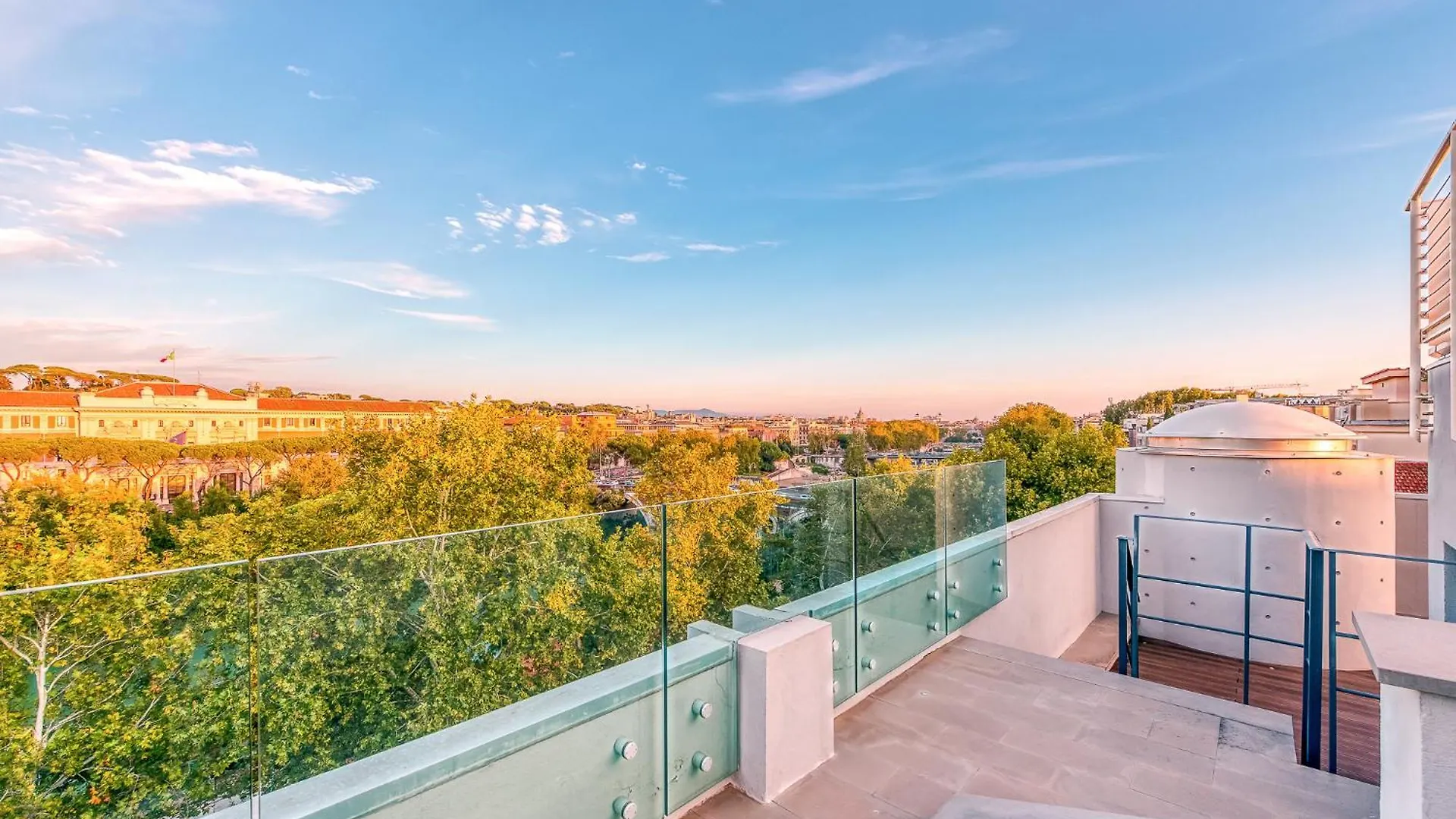 Skylife Tiber Luxury Penthouse Apartment Rome