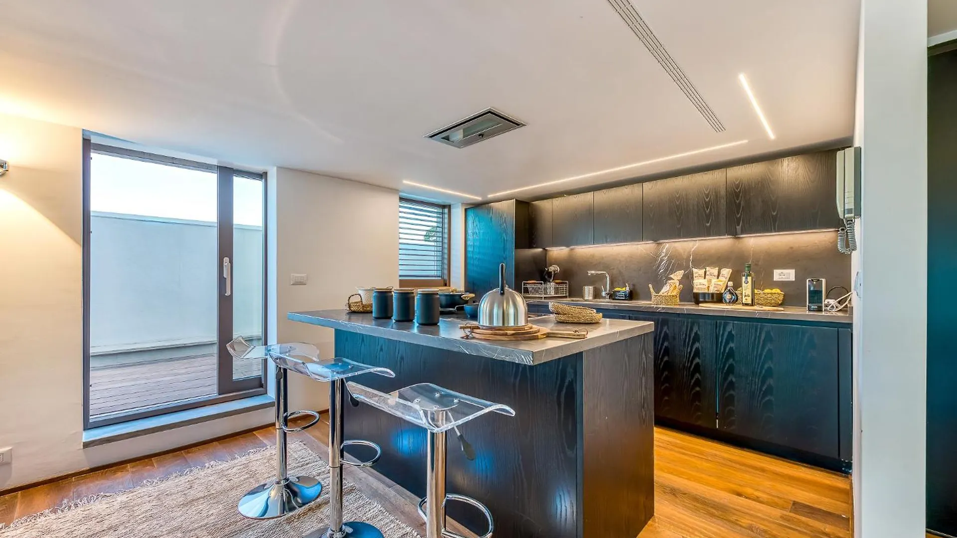 Skylife Tiber Luxury Penthouse Apartment Rome