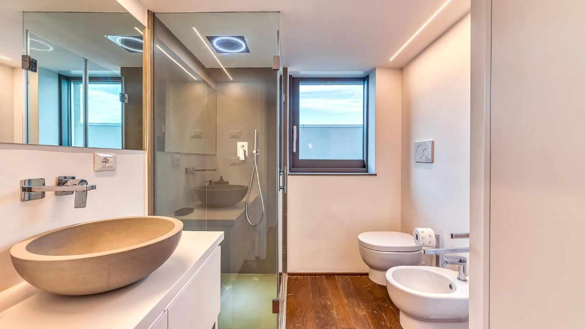 Skylife Tiber Luxury Penthouse Apartment Rome Italy